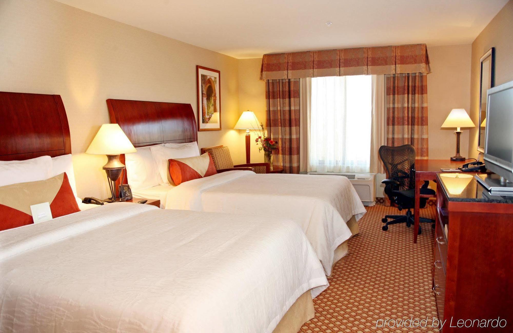 Hilton Garden Inn San Diego Del Mar Номер фото